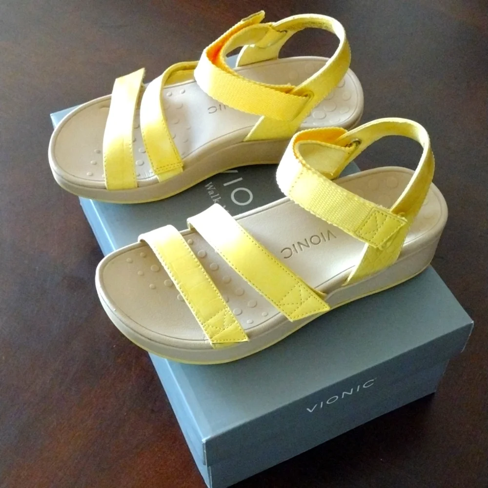 Vionic adjustable wedge sandals - Misty yellow size 7W NIB - Picture 1 of 16